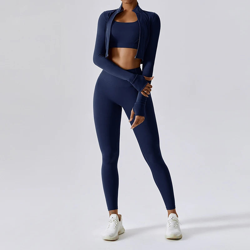 Tenue de yoga et fitness avec brassière dos nu et soutien renforcé. Confortable, stylée et parfaite pour vos entraînements.