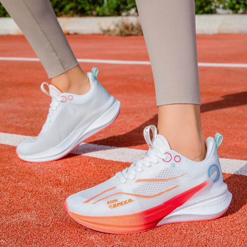 Chaussures de running pour femmes, ultra-légères et respirantes, idéales pour le marathon et les activités sportives décontractées. Semelle en carbone.