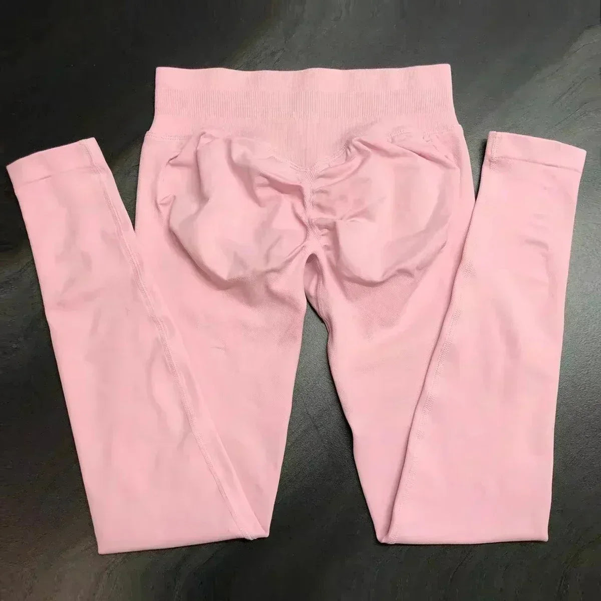 Legging de sport push-up sans logo, effet froncé, taille basse, sans coutures, idéal pour le yoga et le sport.