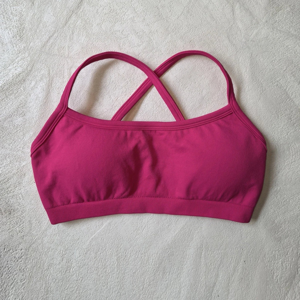 Short de sport femme à dos en V, taille mi-haute, sans coutures, idéal pour le yoga, la gym et le fitness. Extensible dans les 4 sens.